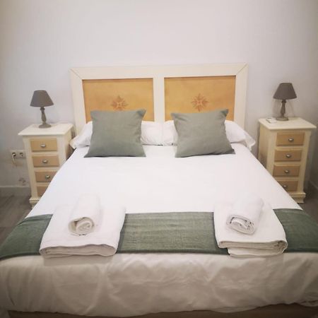 Beautiful Apartment In The Heart Of Sevilha Exterior foto